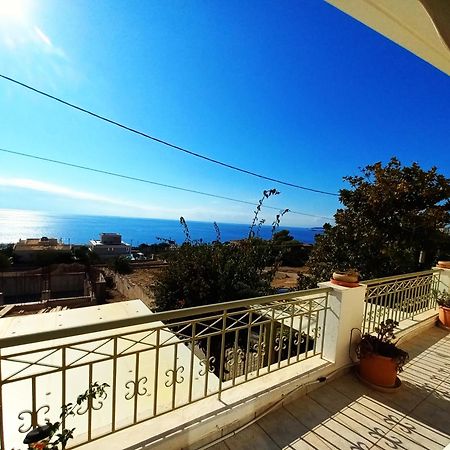 Villa "Eva" - Entire Beachfront Holiday Home - 4S Agia Marina  Екстериор снимка