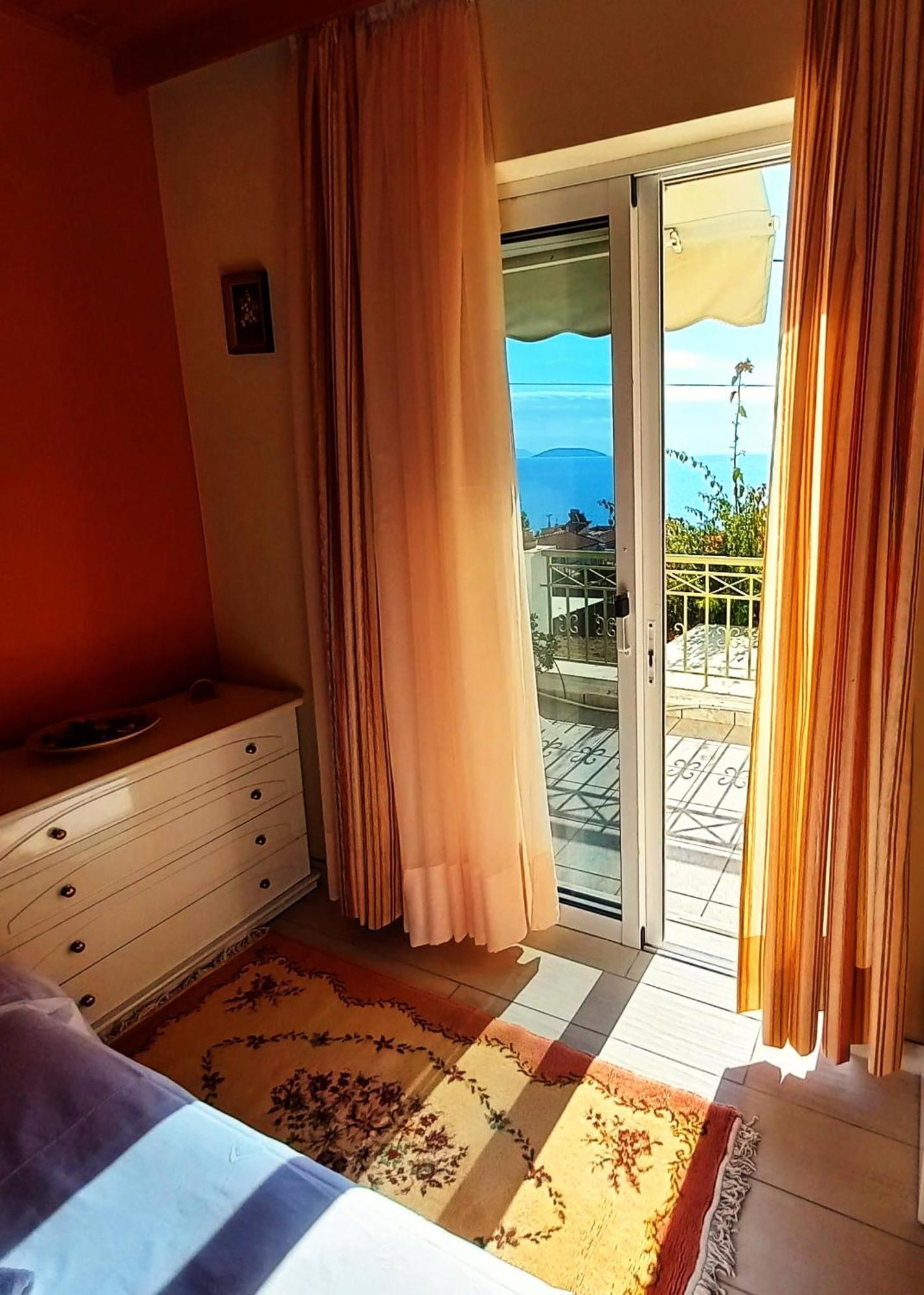 Villa "Eva" - Entire Beachfront Holiday Home - 4S Agia Marina  Екстериор снимка