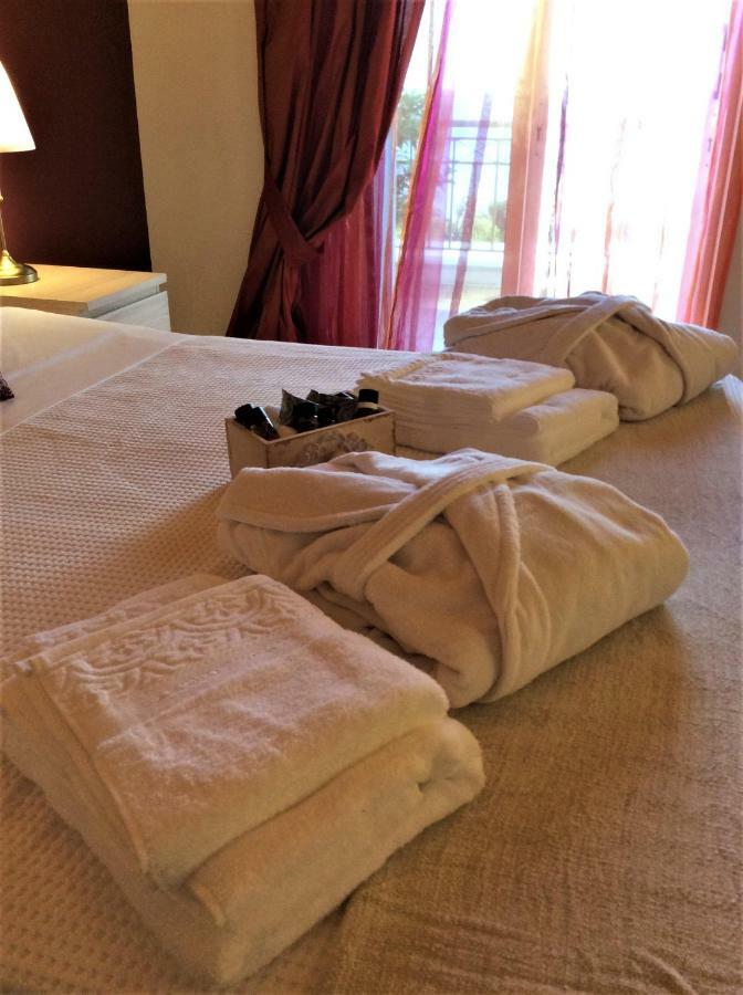Villa "Eva" - Entire Beachfront Holiday Home - 4S Agia Marina  Екстериор снимка